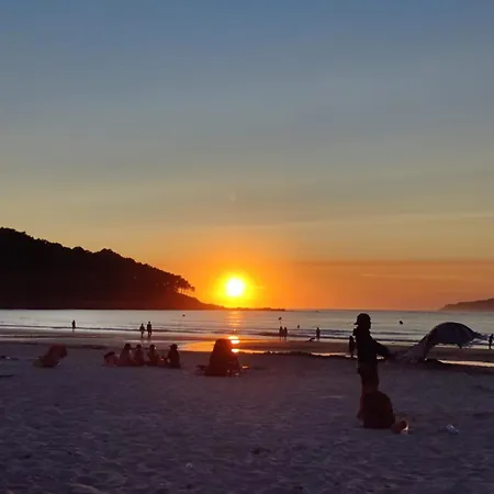 Independiente Playa De Patos Holiday home Nigran